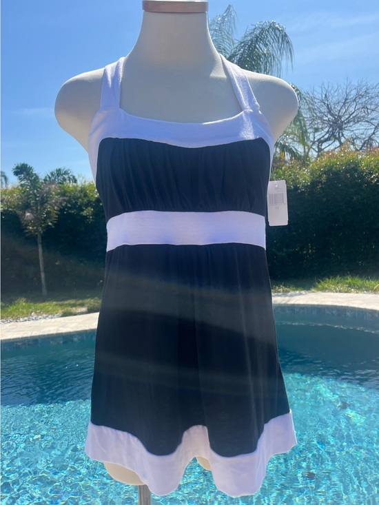 Boston Proper Tops - 90s baby doll halter top - New with tags Medium